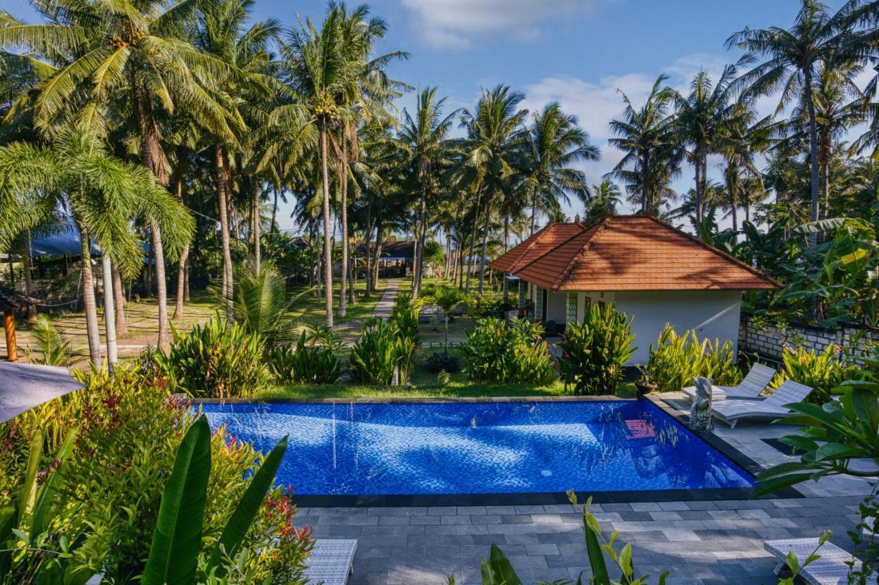Coconut Hill Cottage Batununggul Ngoại thất bức ảnh