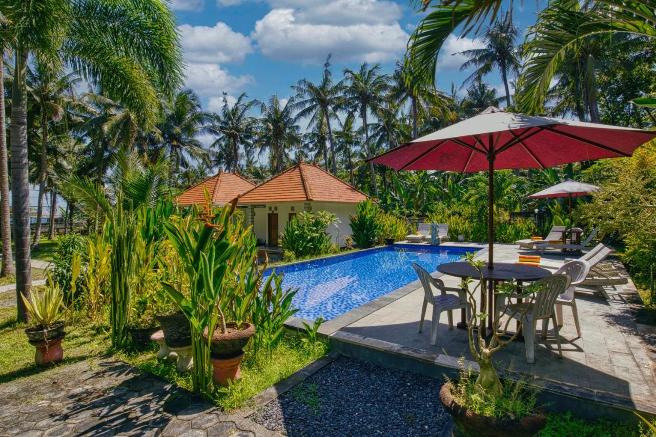 Coconut Hill Cottage Batununggul Ngoại thất bức ảnh
