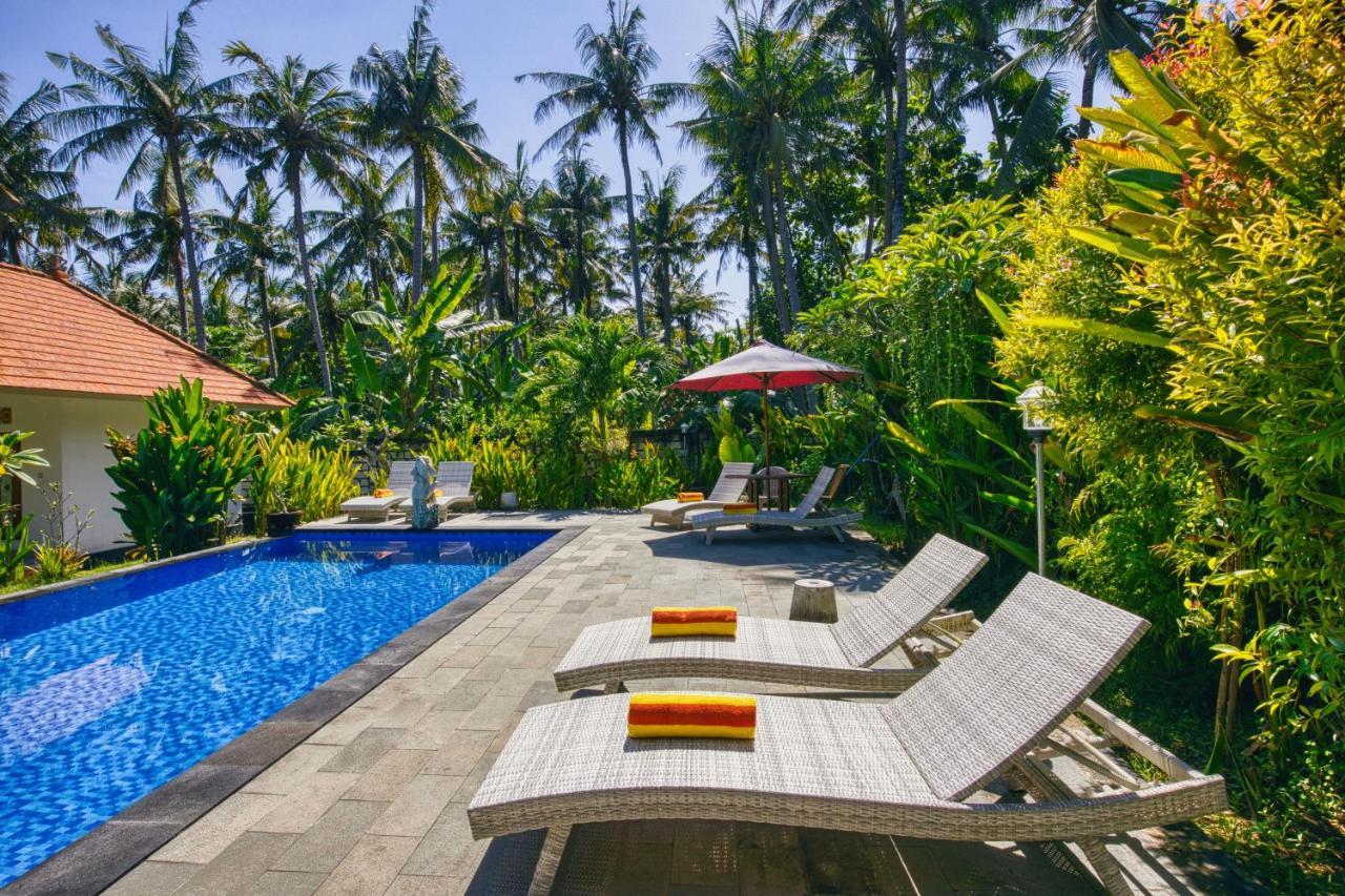 Coconut Hill Cottage Batununggul Ngoại thất bức ảnh