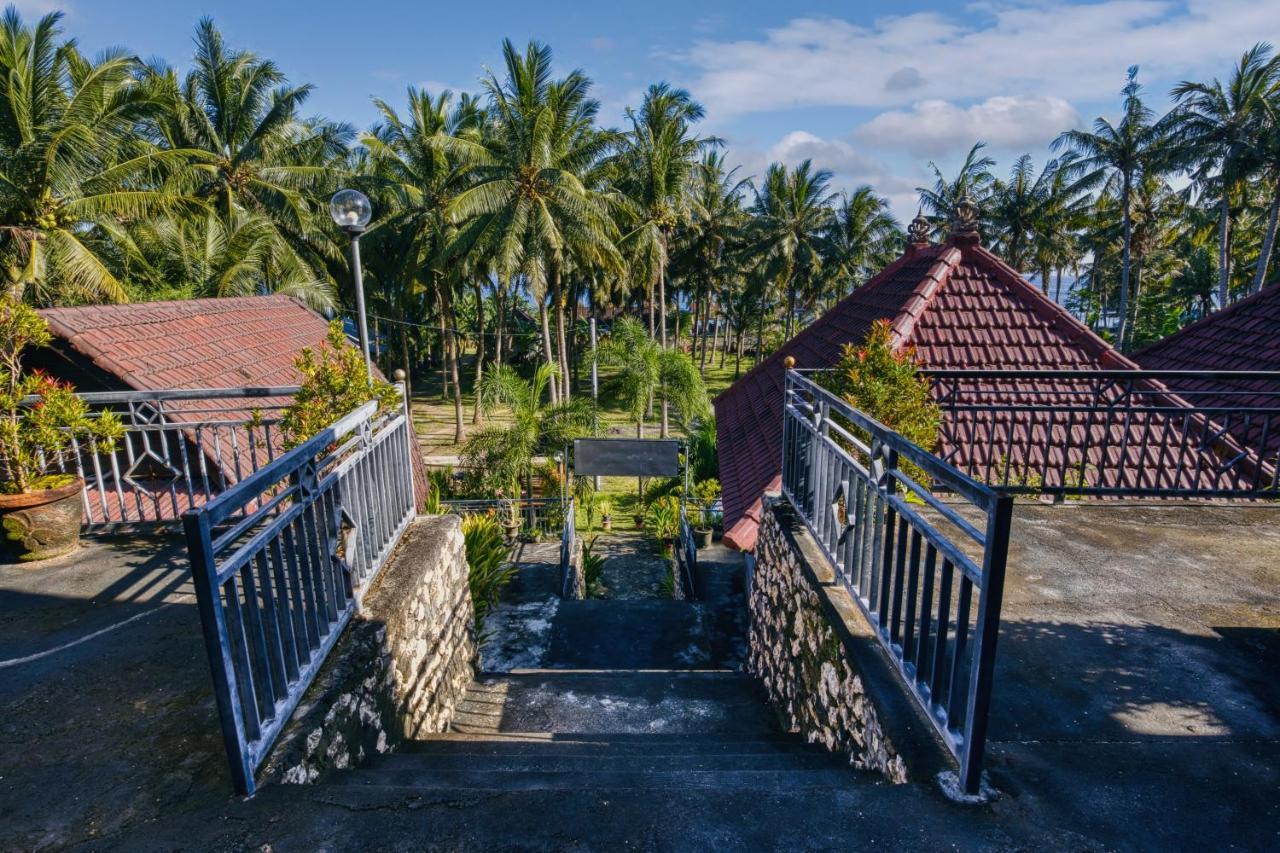 Coconut Hill Cottage Batununggul Ngoại thất bức ảnh