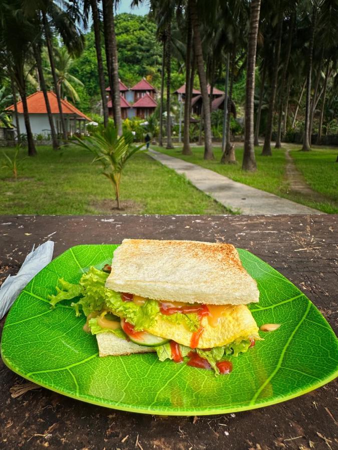 Coconut Hill Cottage Batununggul Ngoại thất bức ảnh